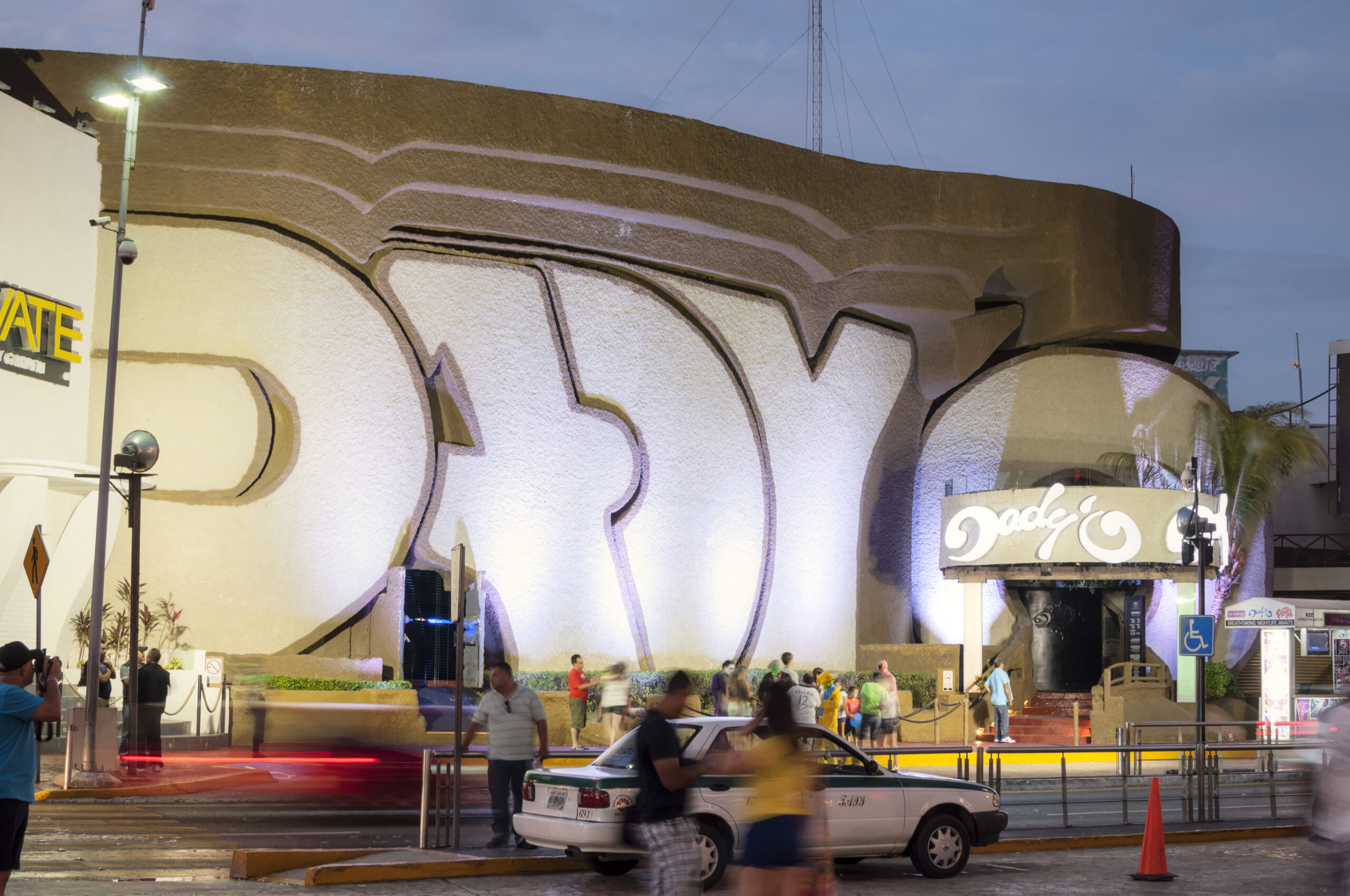 Dady'o Cancun nightclub.